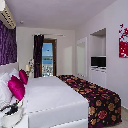 מלון Riva Bodrum Resort- Adult Only +16 3*